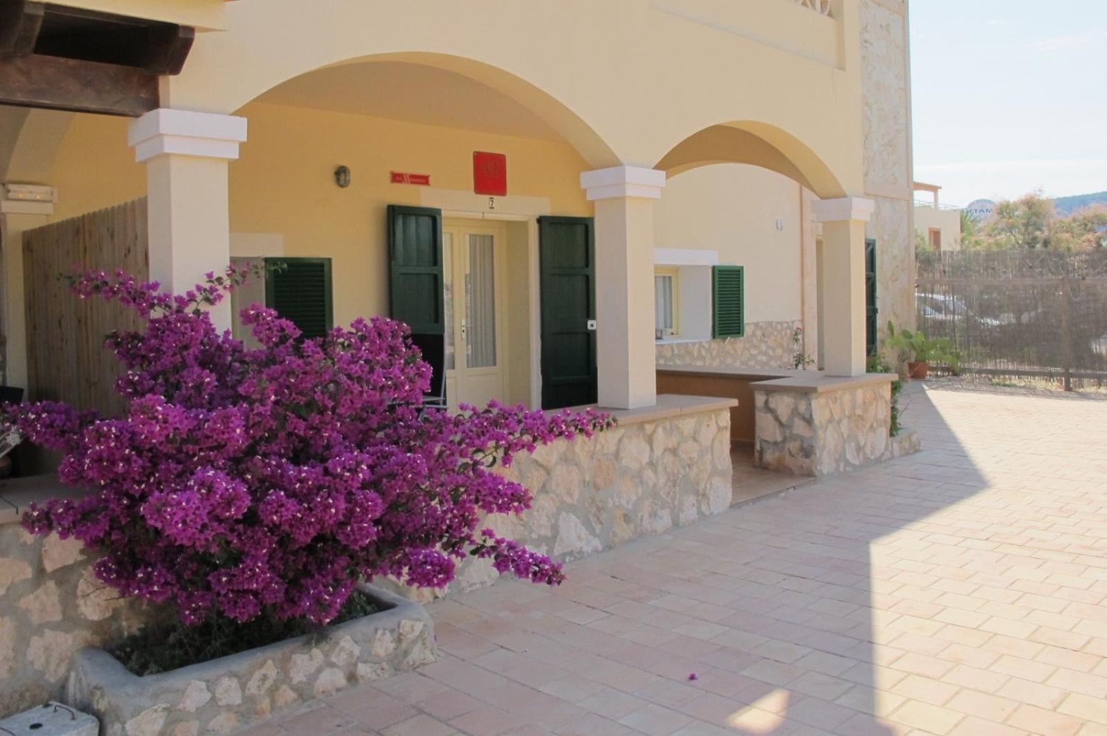Apartments Campanitx - Astbury Formentera Es Calo  Værelse billede