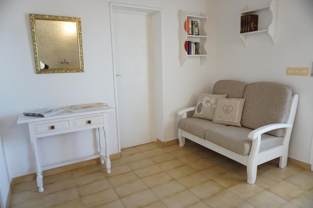 Apartments Campanitx - Astbury Formentera Es Calo  Eksteriør billede